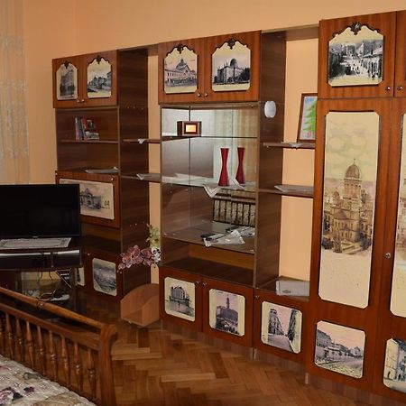 Apartment Orgelsaal Chernivtsi Exterior photo