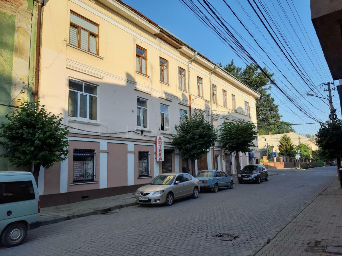 Apartment Orgelsaal Chernivtsi Exterior photo